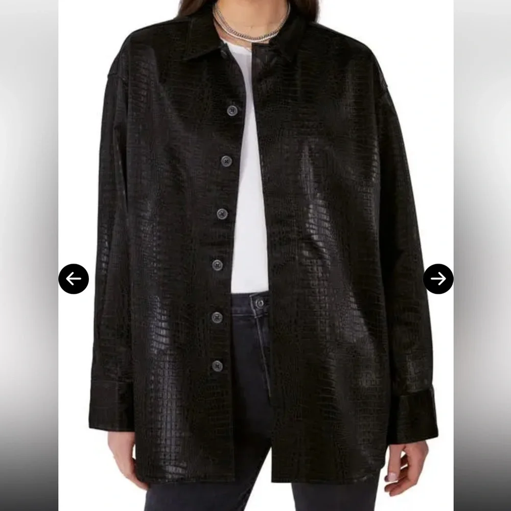 Black Faux Croc Button-Up Jacket | Favorite Daughter - Picture 1 of 3